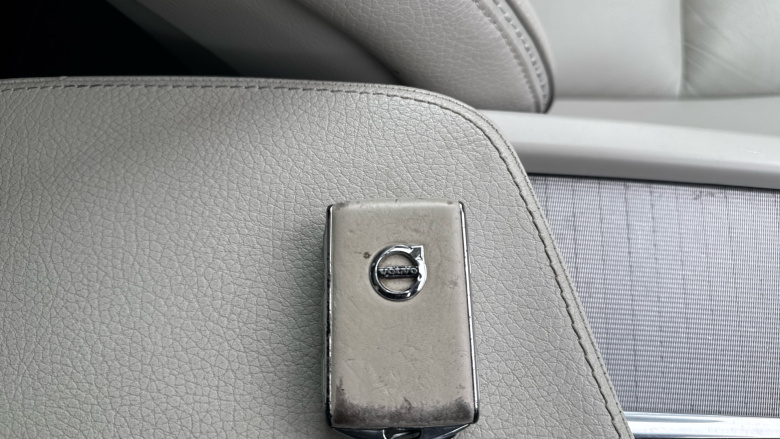 Volvo V90 2.0 D4 Cross Country Pro 5dr AWD Geartronic Diesel Estate